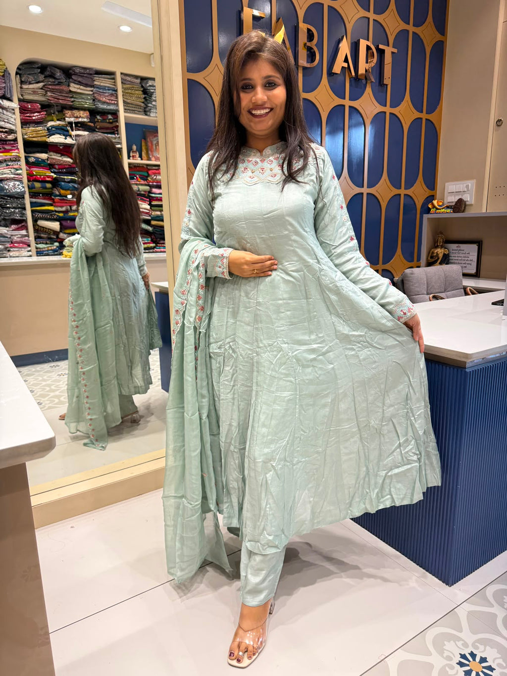 Walter Neck Solder Anarkali: 241