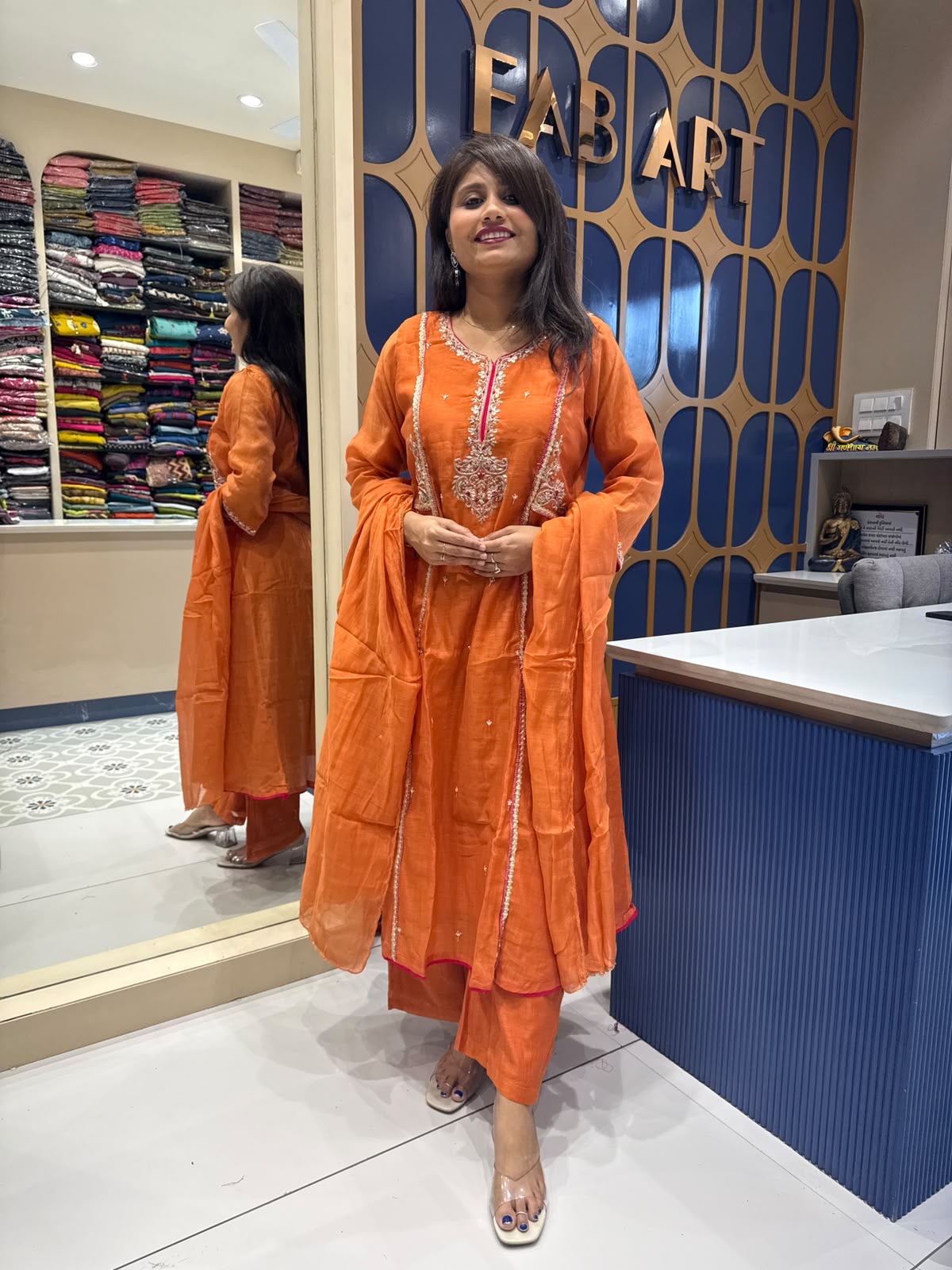 Orange Pair: 299