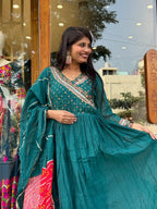 Blush teal blue: 420