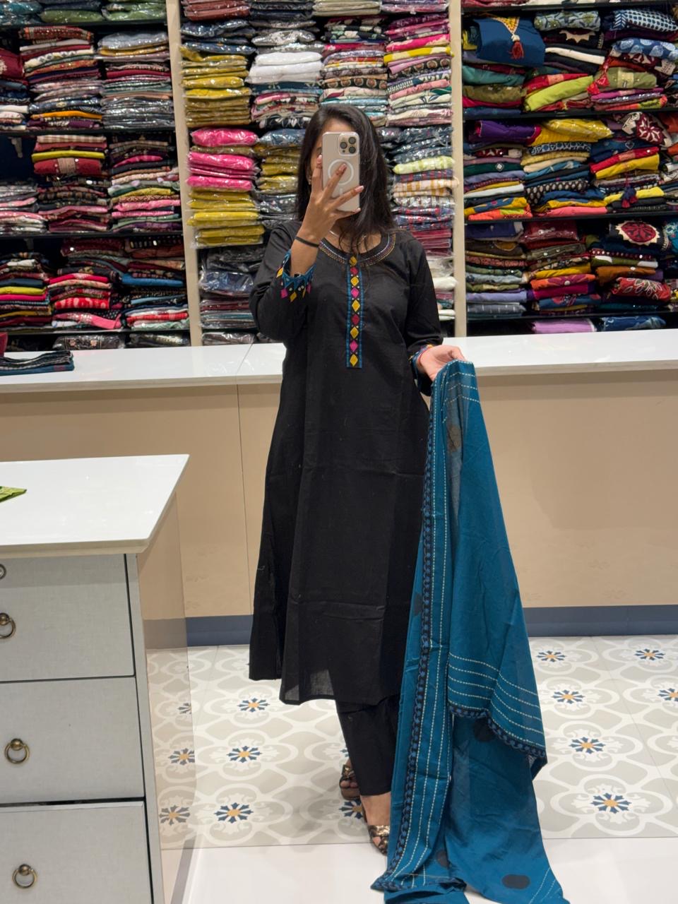 Back Side Gamti Look: 231