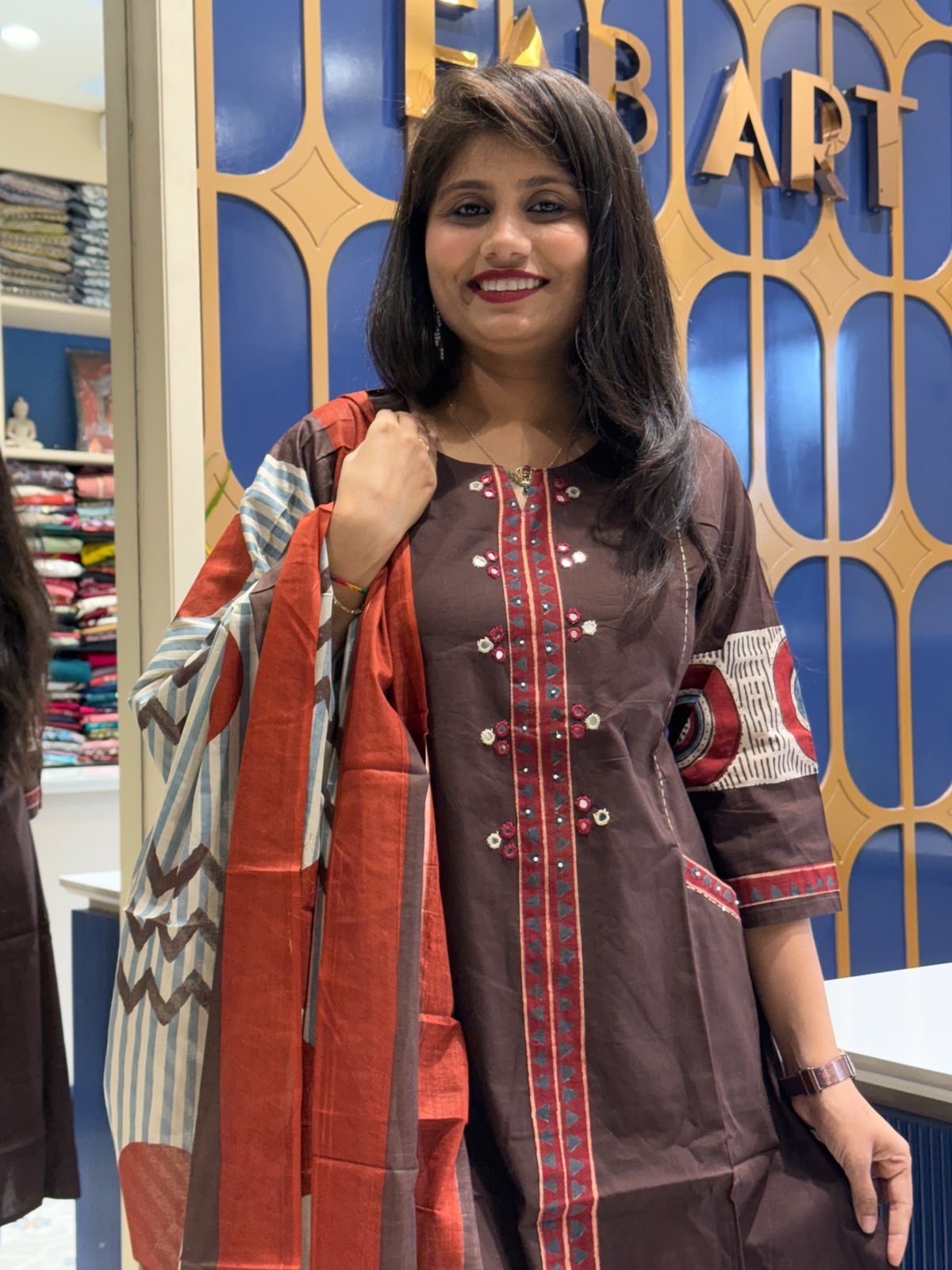 Contact Dupatta Set: 291