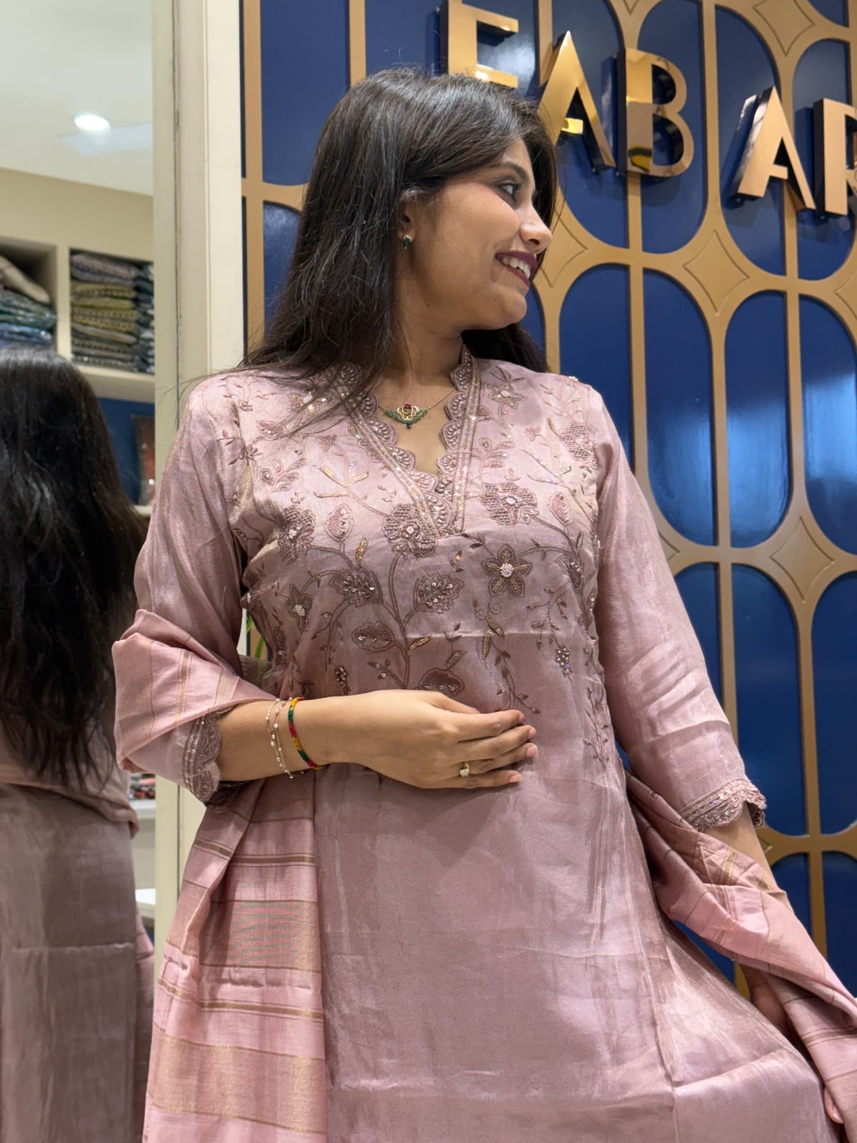 Avntika Duppata Dress: 210