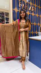 Brown Bliss: 255