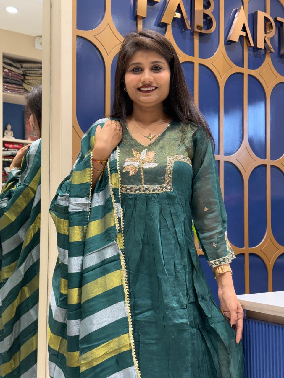 Green Handwork Suit: 264