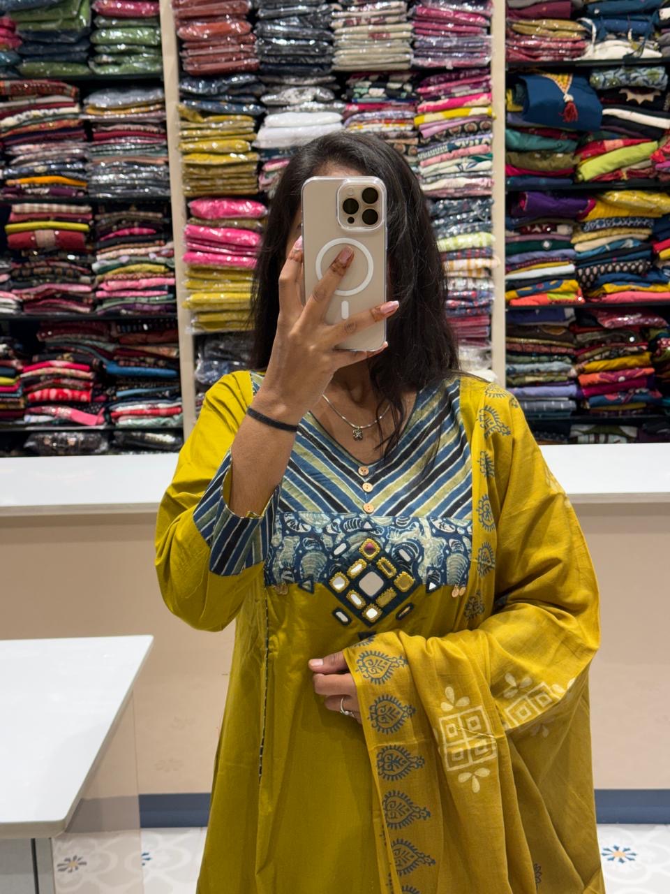 Niti Dupatta Suit :313