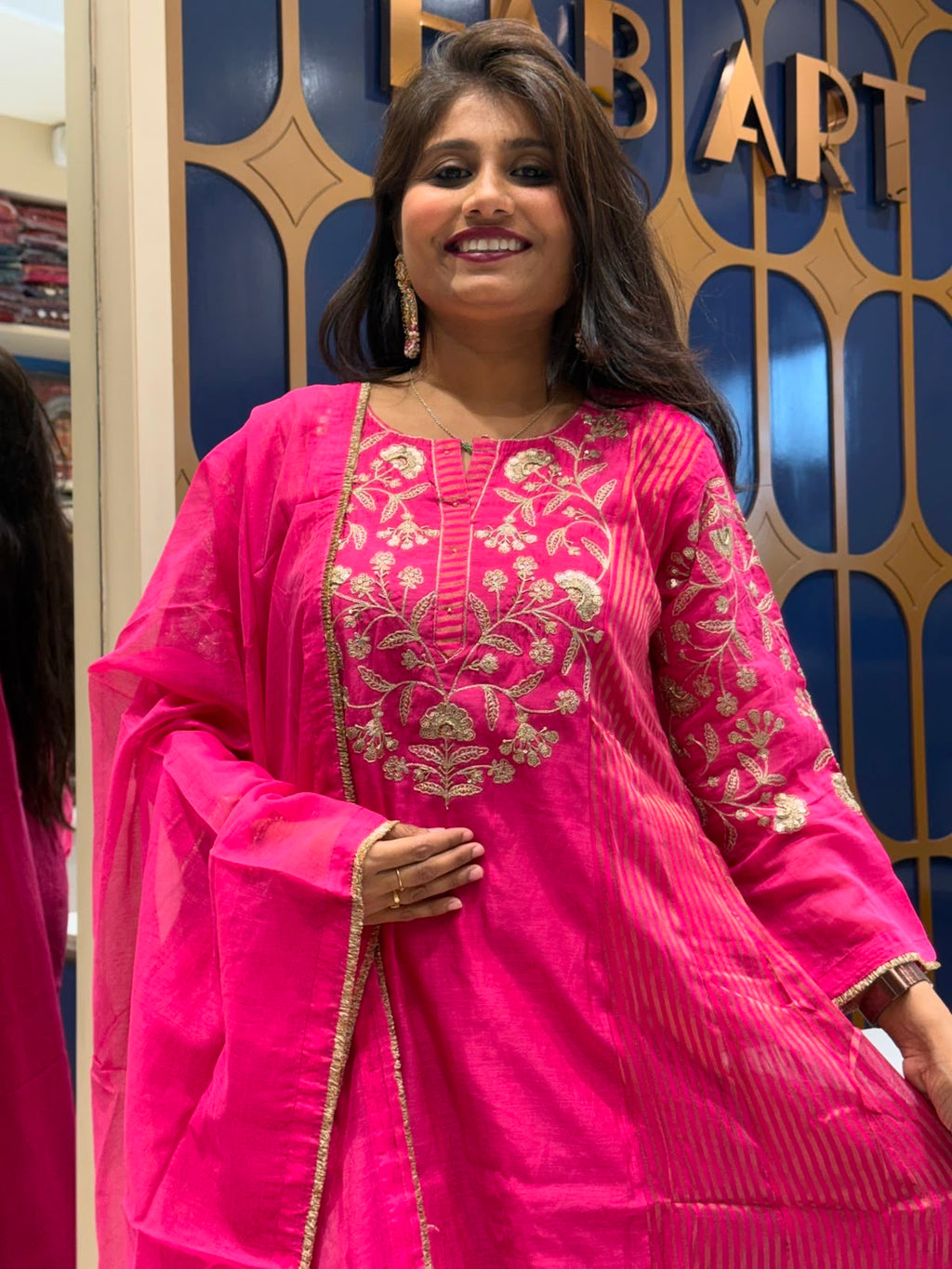 Pink Sleeves Work: 262