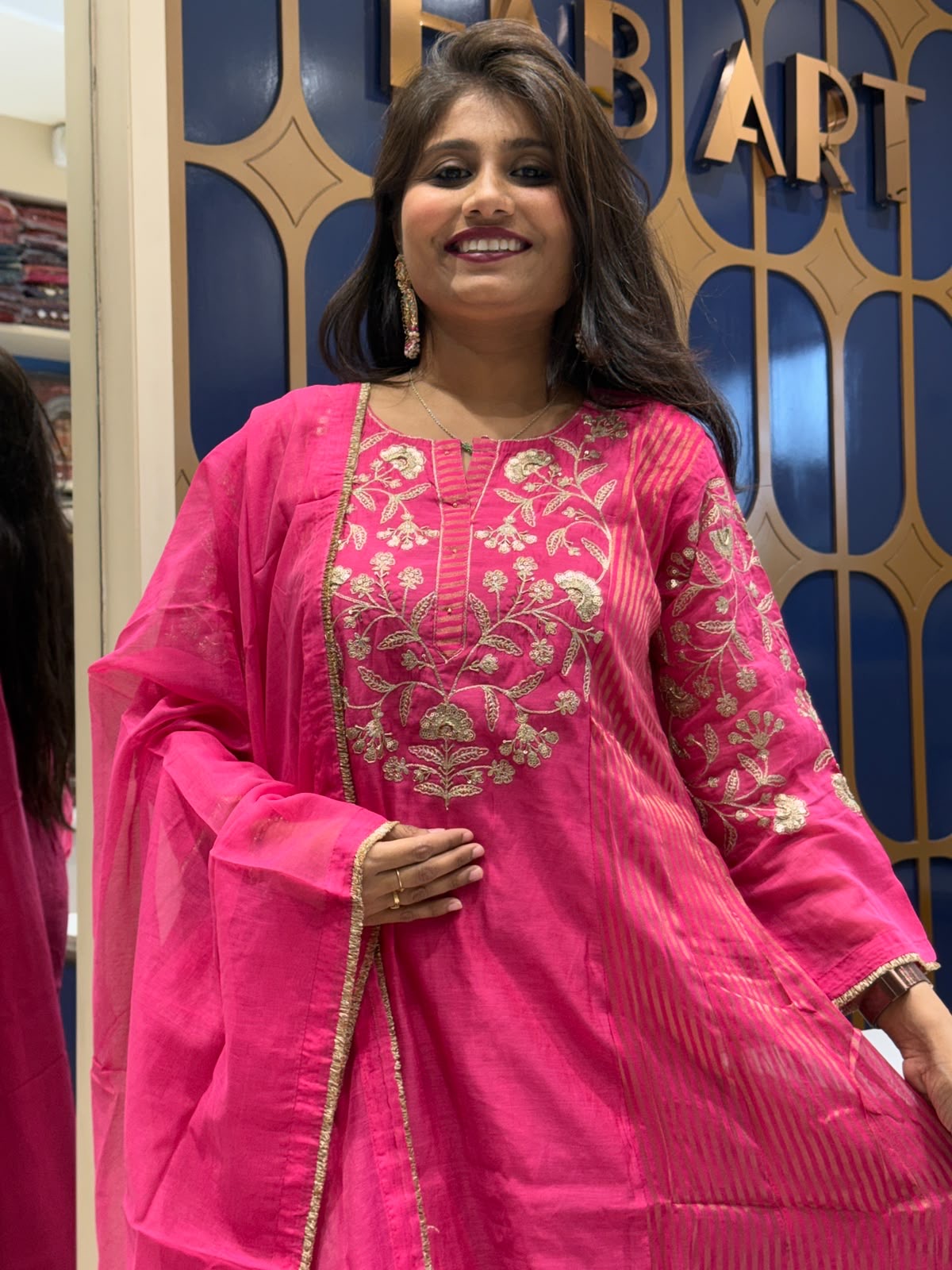 Pink Sleeves Work: 262