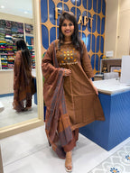 Kutchhi handwork: 270