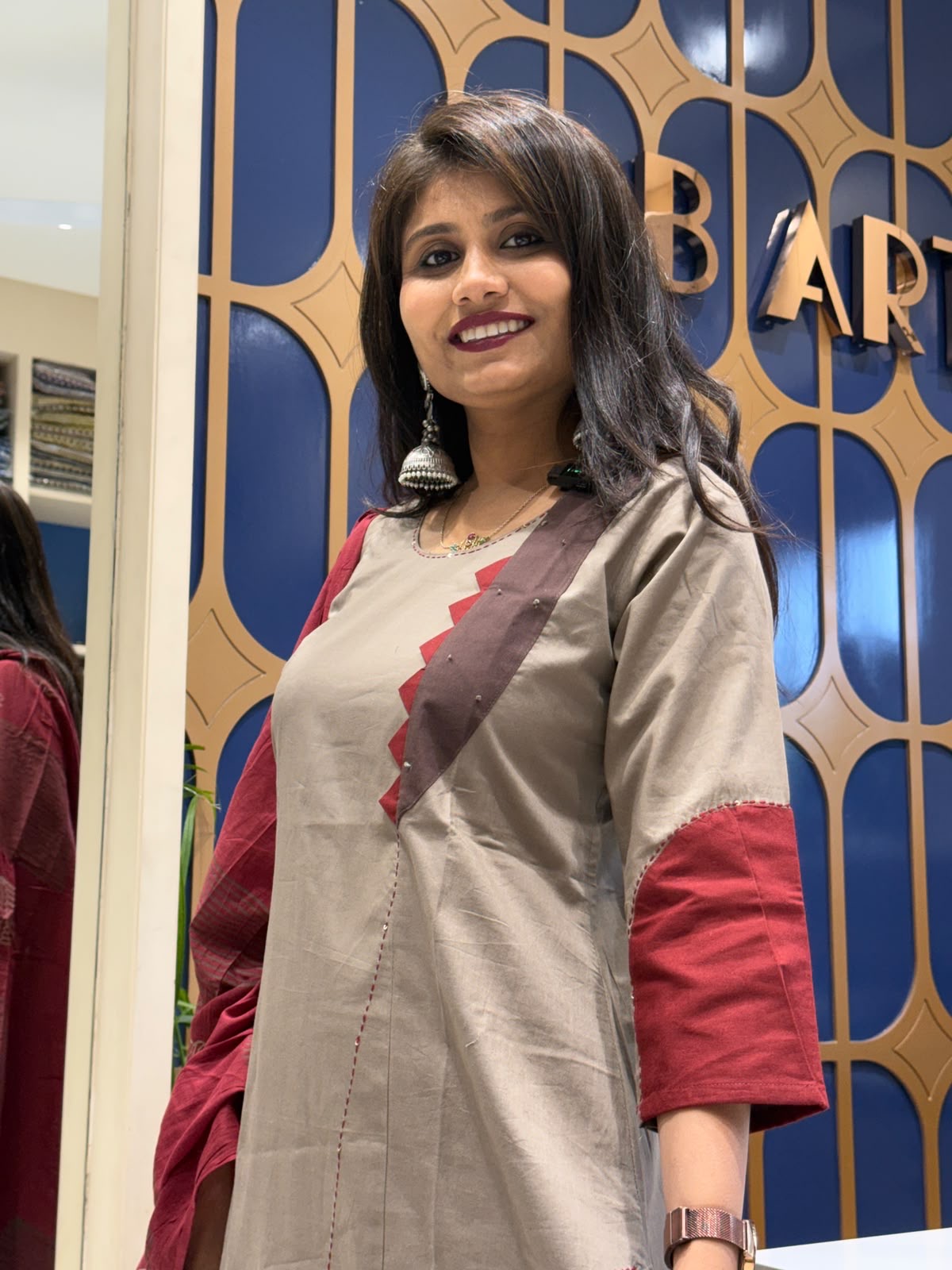 Vihaana Duppata Dress: 209
