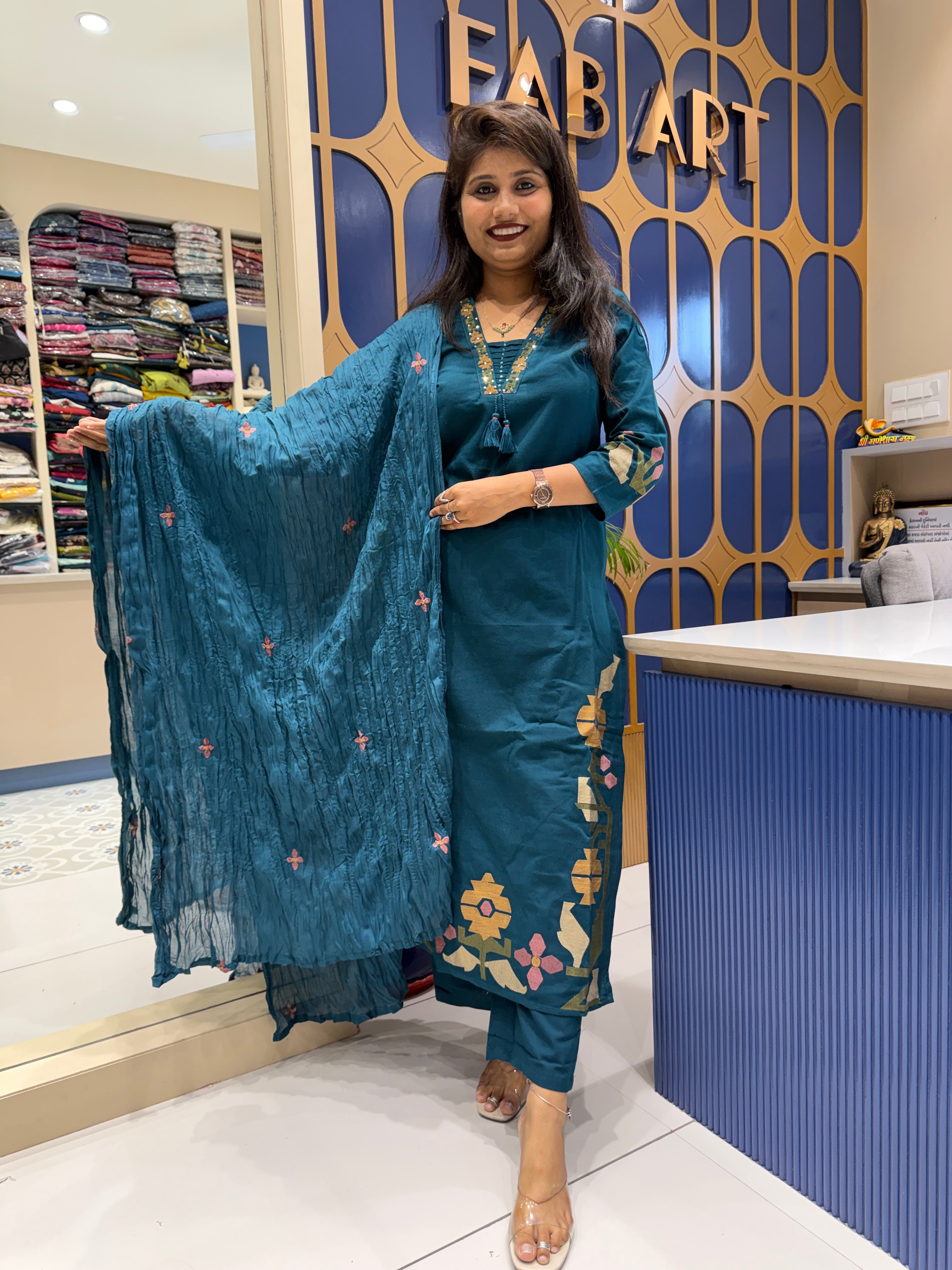 Shrushti Duppata Dress: 174