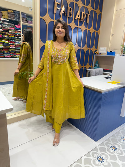 Shreenath Ji Dress: 0023