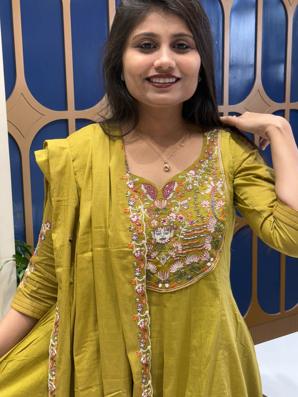 Shreenath Ji Dress: 0023