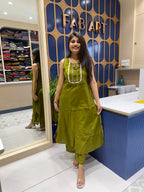 Designer Pant Pair with Necklace: 0031