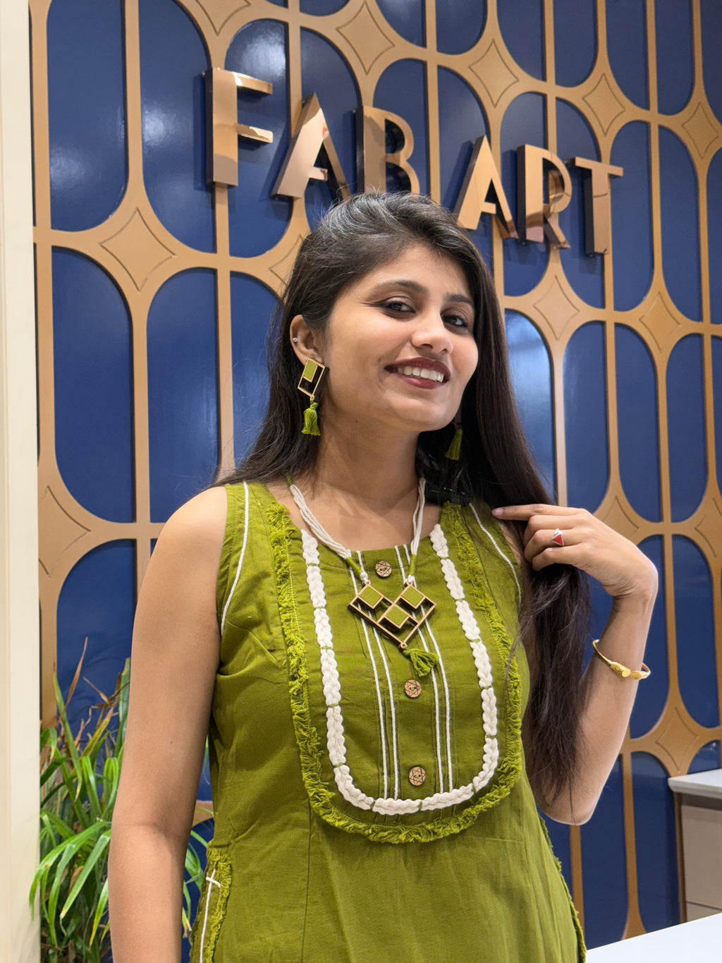 Designer Pant Pair with Necklace: 0031