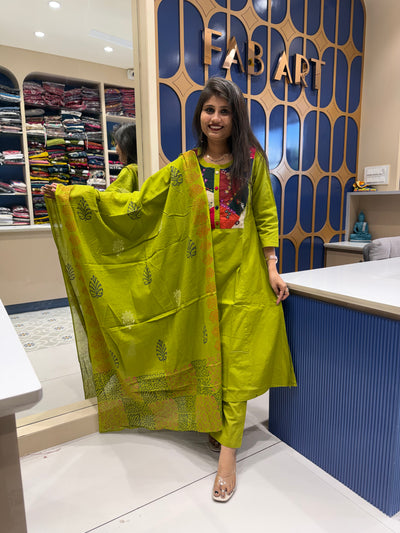 Patch work - Three Piece: 0055