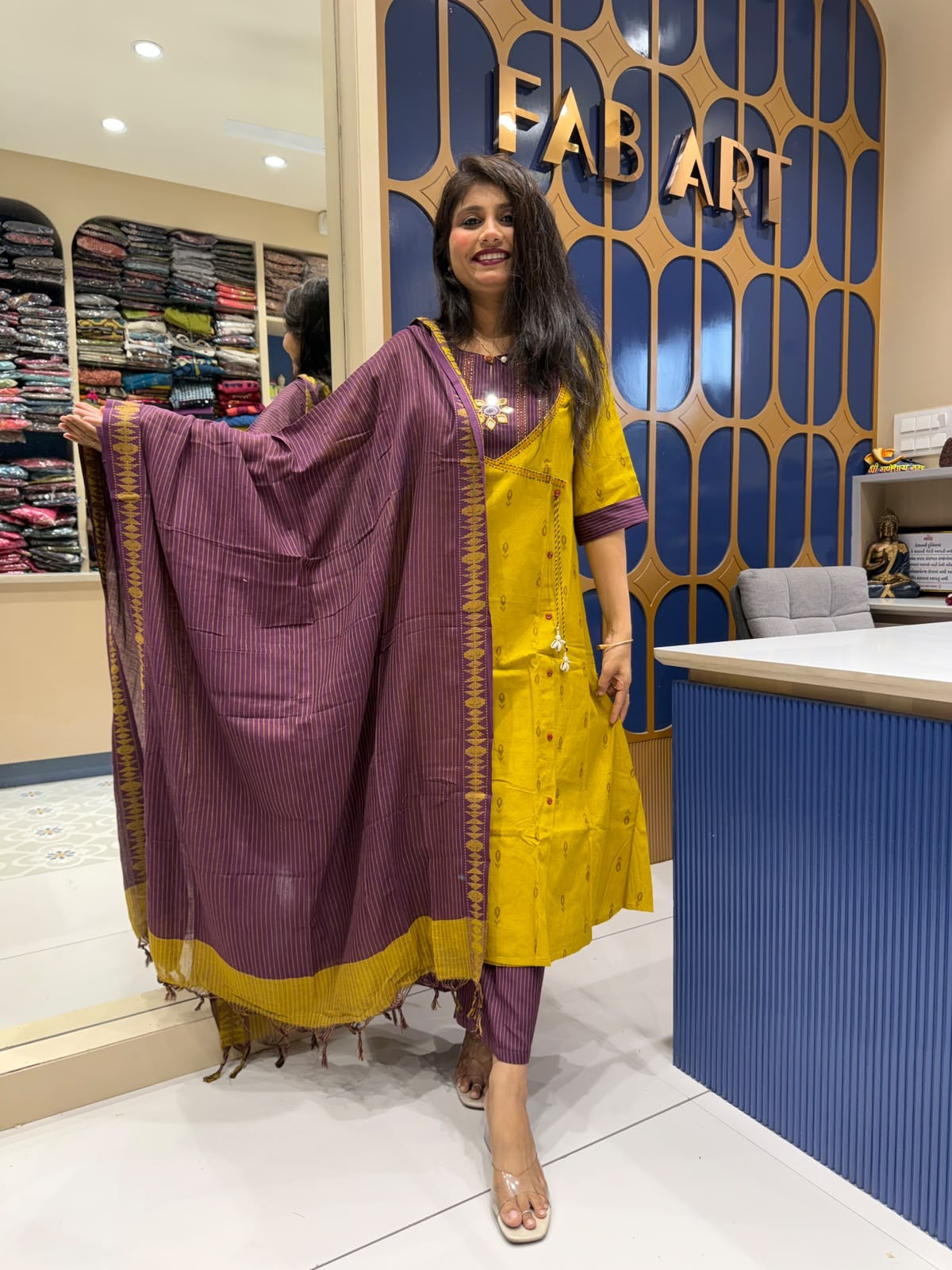 Radhika Pair: 429