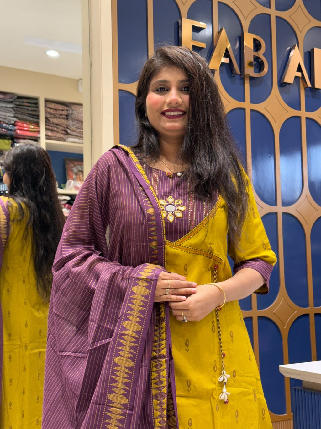 Radhika Pair: 429