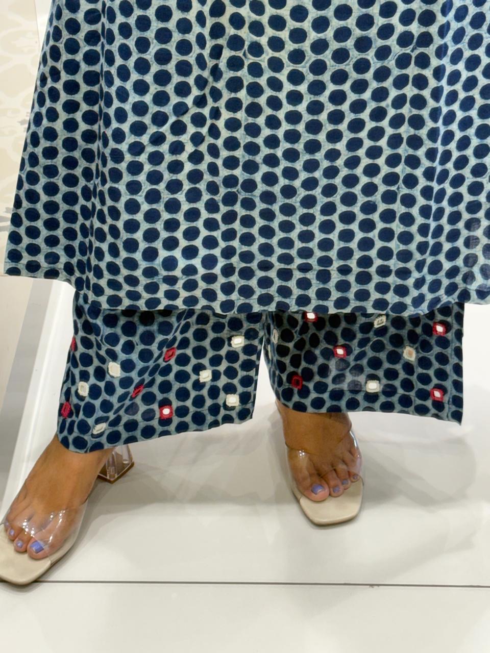 Stylish Pair: 281